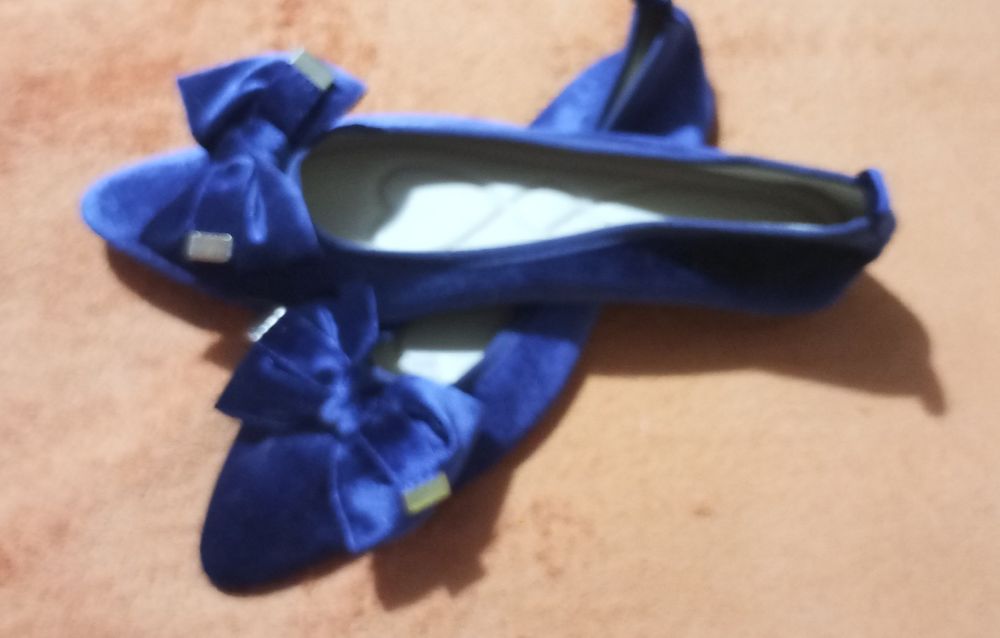 Ошатні балетки з велюру 44 розмір