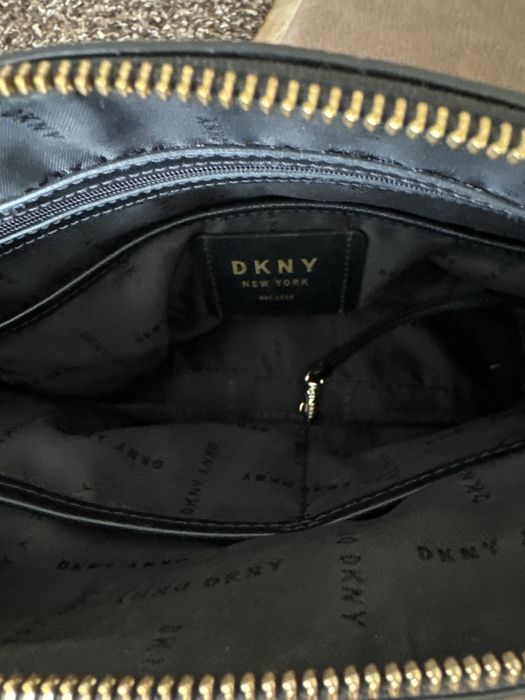 Шкіряна сумка DKNY