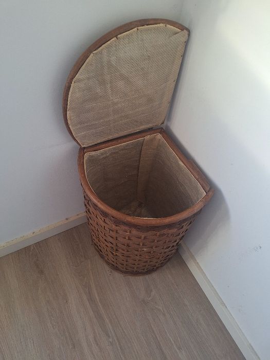 Cesto para roupa ou outros arrumos