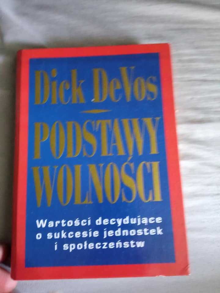 Podstawy wolności, Dick Devos