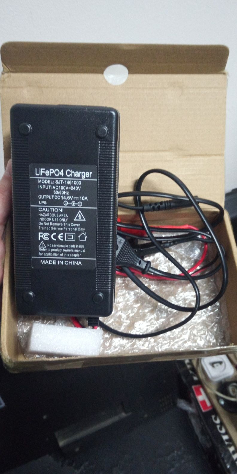 Зарядное устройство для LiFePO4 аккумуляторов.
