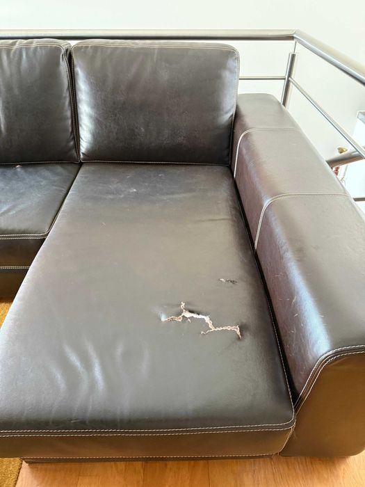 Sofa em Pele Castanho / Wengue com chaise Longue