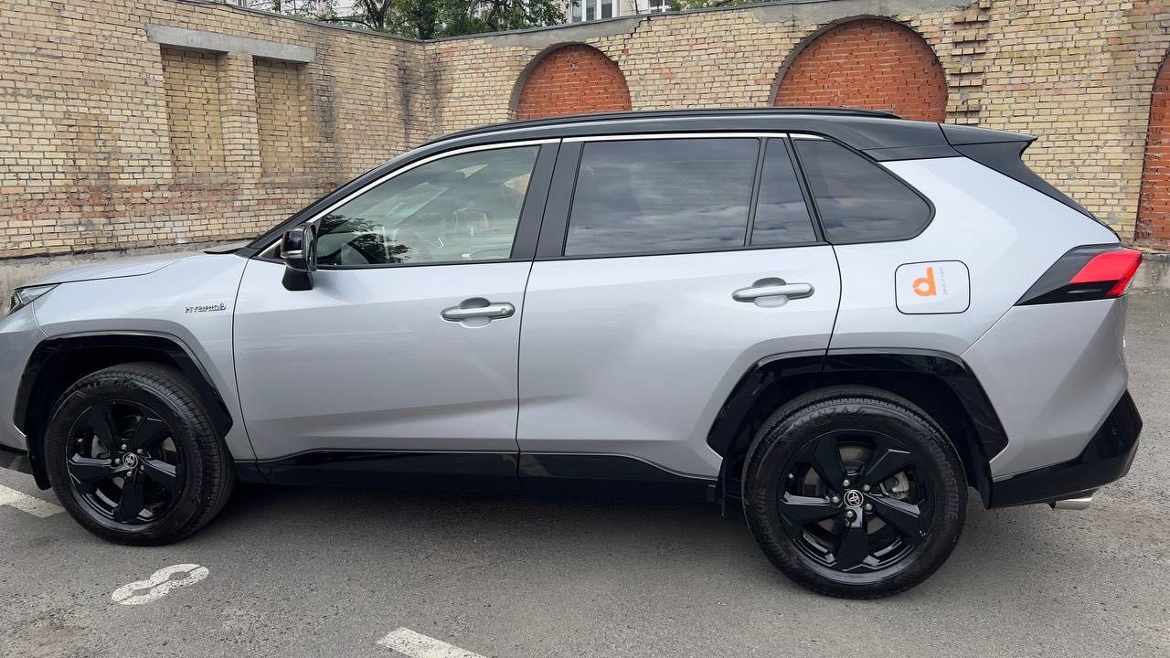 Toyota RAV4 hybrid 2021 2.5 e-CVT AWD-i Style+