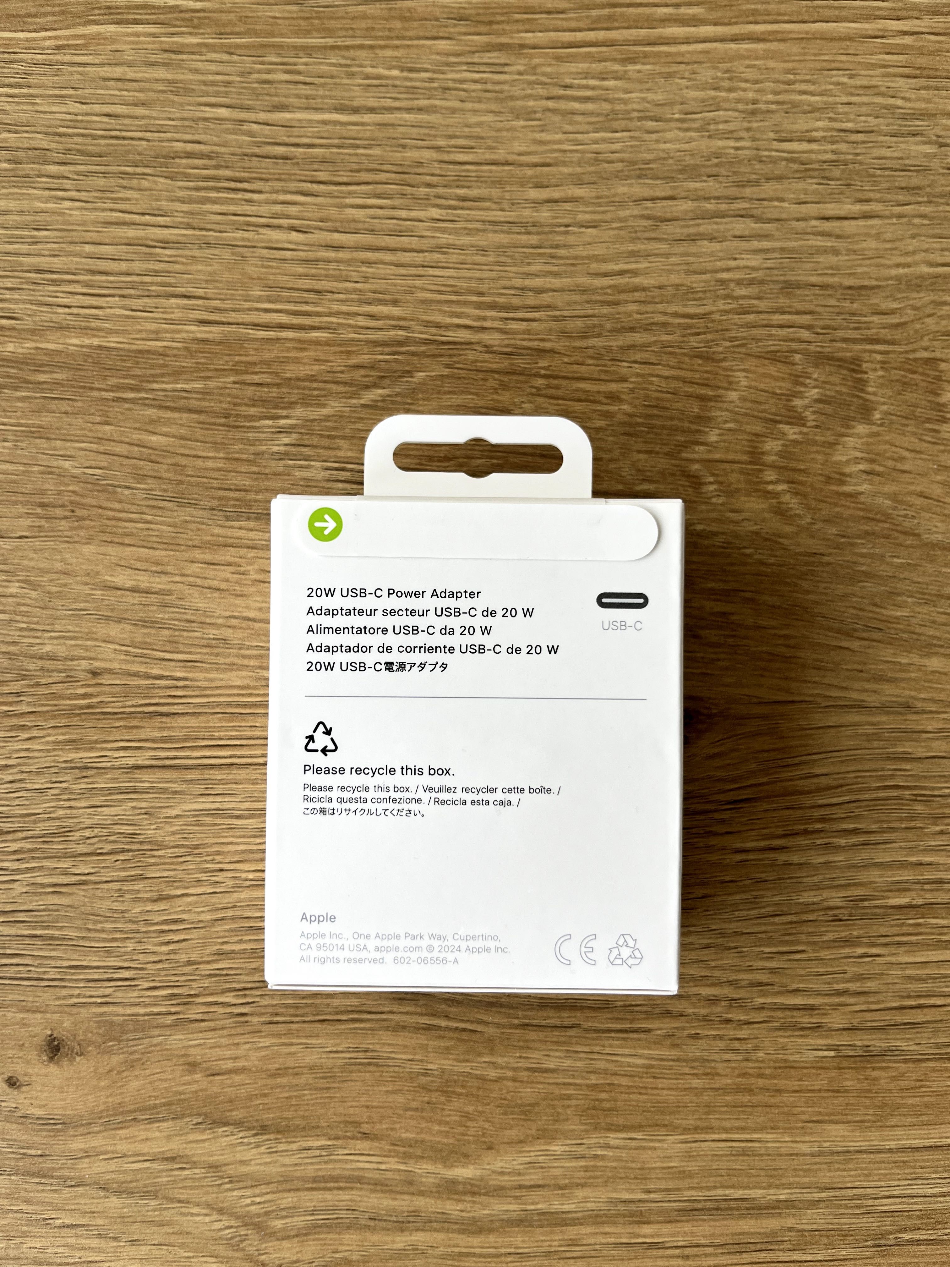 Оригінальний Блок живлення Apple 20W USB-C Power Adapter (EU) зарядка