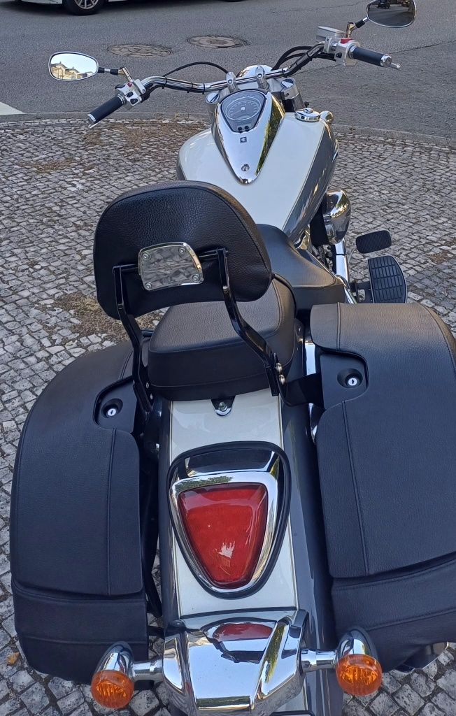 Suzuki Intruder 1500