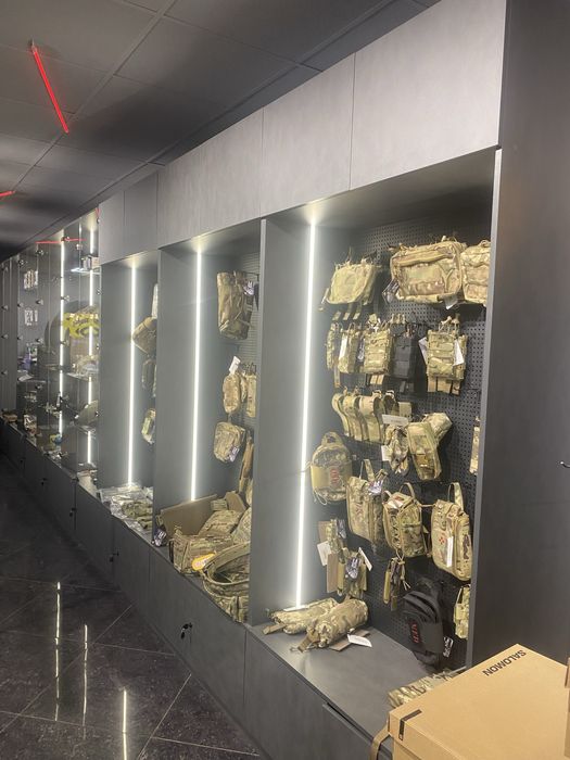 Продам меблі для магазину