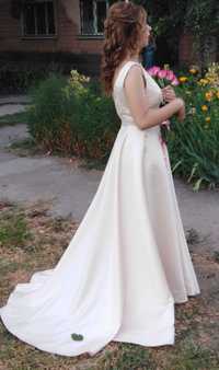Сукня жіноча для випускного,та для весілля