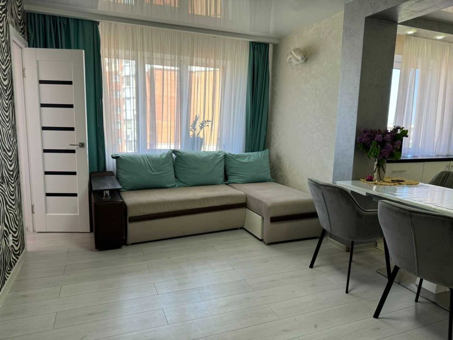 Оренда 3 кімнатної квартири на Подолі!!!