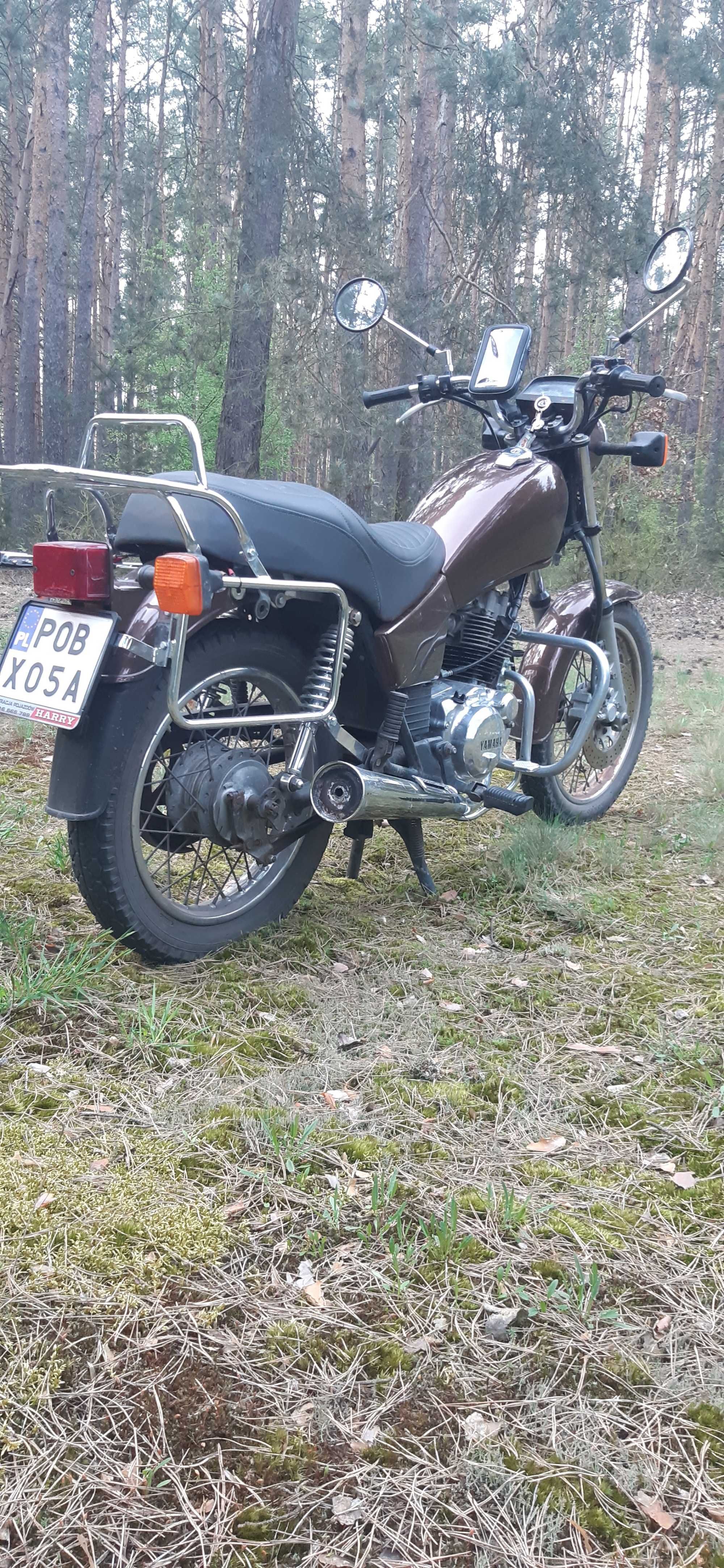 Motocykl Yamaha SR 125