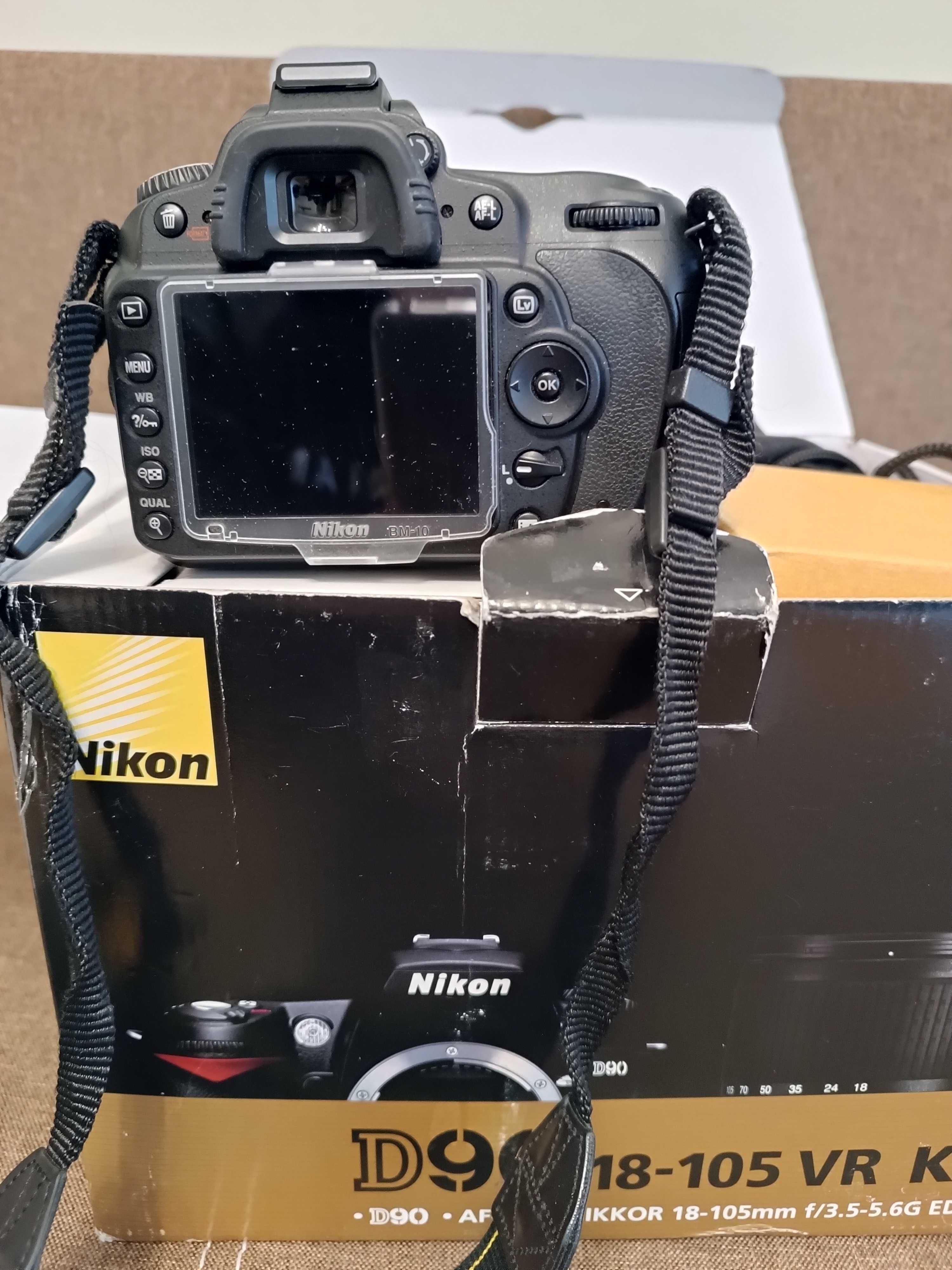 Фотоаппарат Nikon D90 18-105mm VR Kit