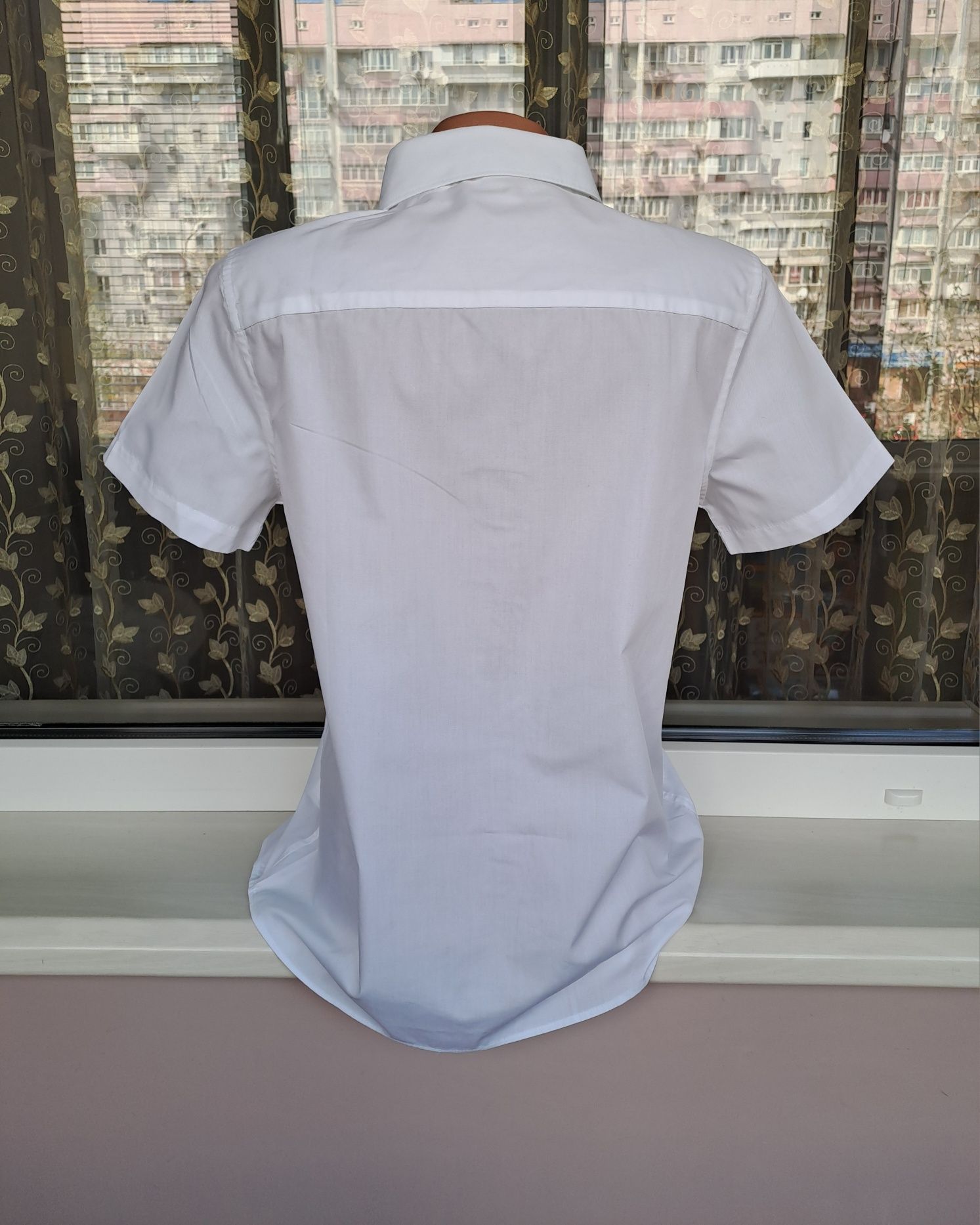 Нарядный набор/серые брюки/белая рубашка с коротким рукавом/костюм