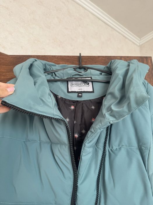 Куртка- пуховик очень теплая