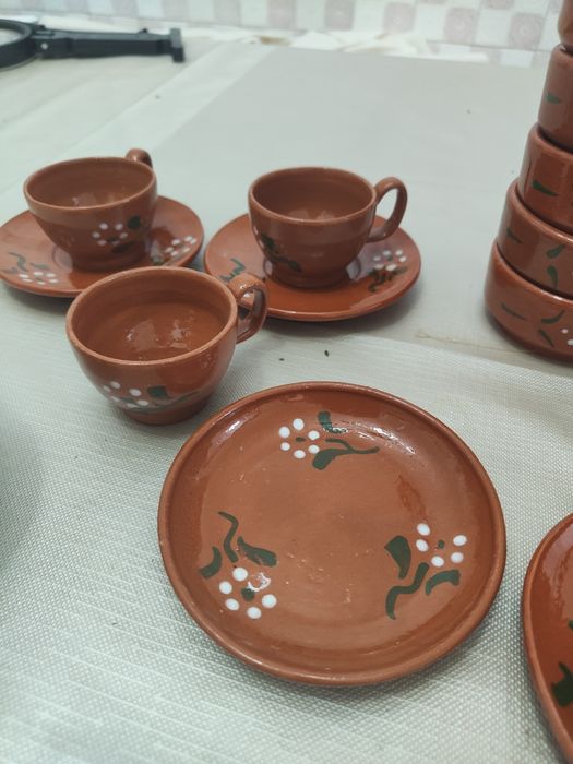 Conjunto de Peças em Barro
