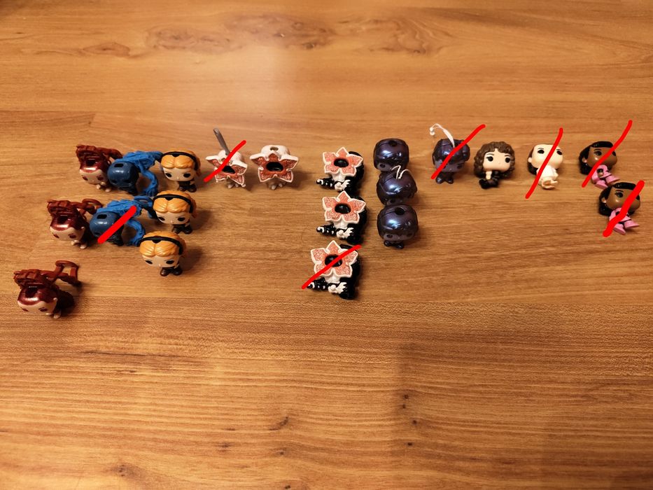 Kinder joy stranger things, Harry Potter, DC, Super Mario Bros