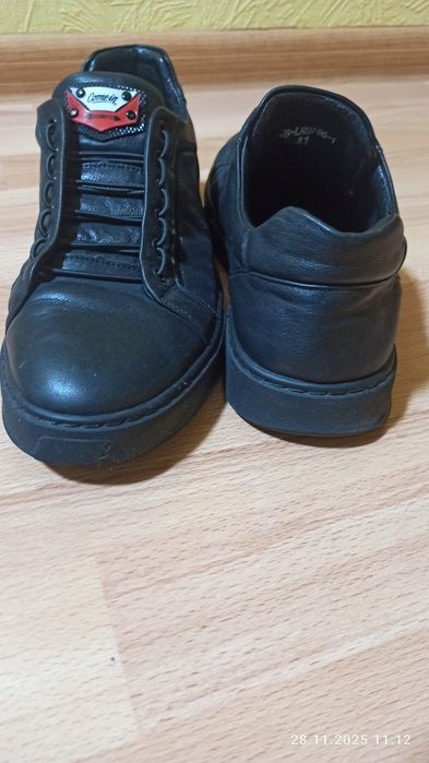 Продам шкіряні туфлі