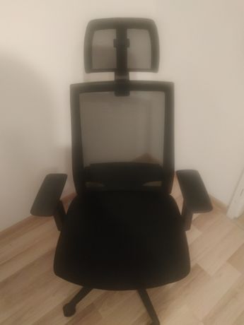 Ergonomiczny fotel biurowy Nario-150 Czarny