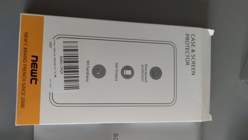 Capa e protetor Samsung A13 5 G na caixa
