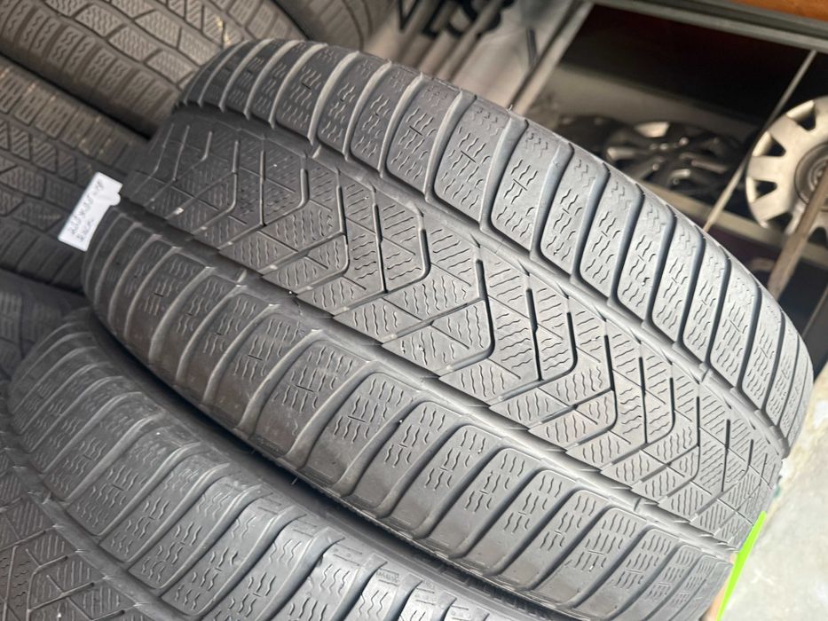 275-40 R18 100V Pirelli Winter Sottrozero 3 2шт