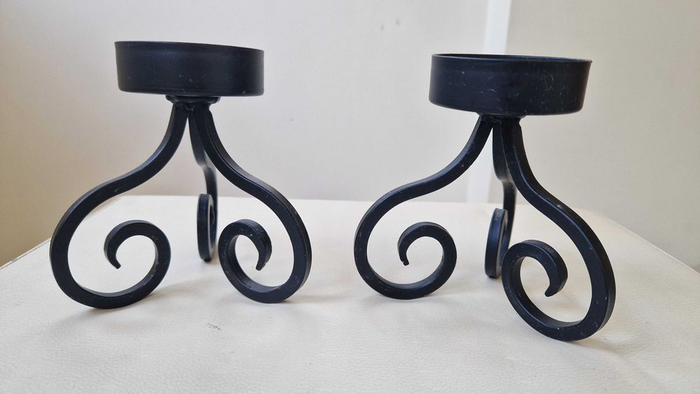 2 castiçais de ferro preto