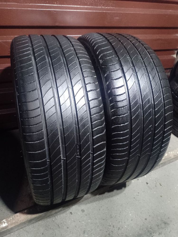 Резина Шини 235 40 R19 Michelin Primacy 4