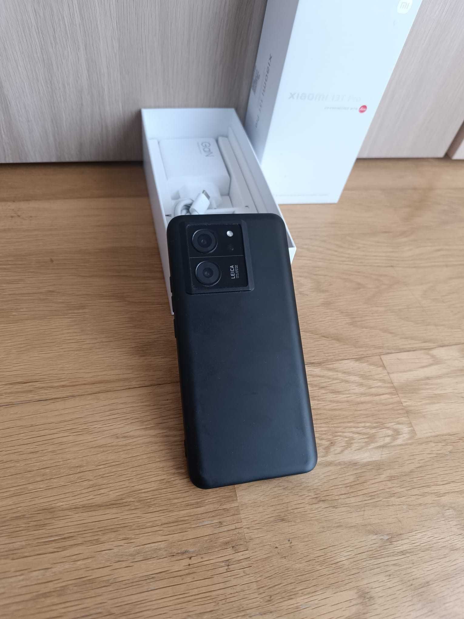 Xiaomi 13T Pro 256G/12G - COMO NOVO (CAIXA +CARREGADOR 120W + CAPA)
