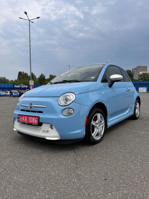 Fiat 500e рестайлінг 2016 рік