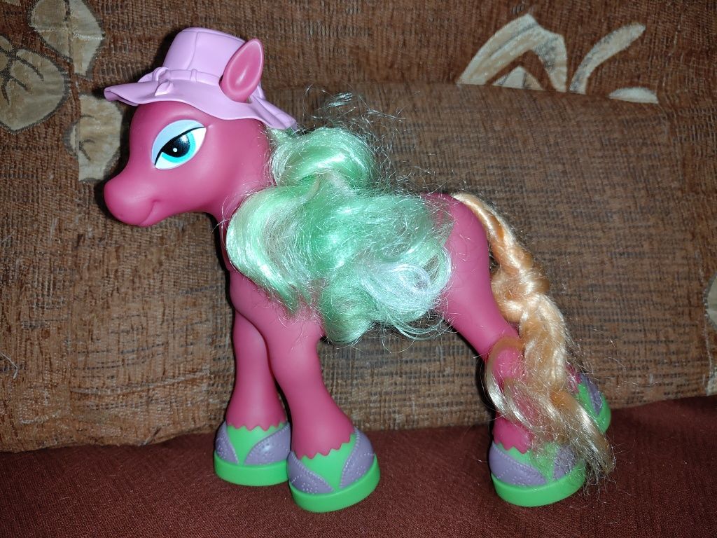 Duży konik Pony dla dziewczynki.
