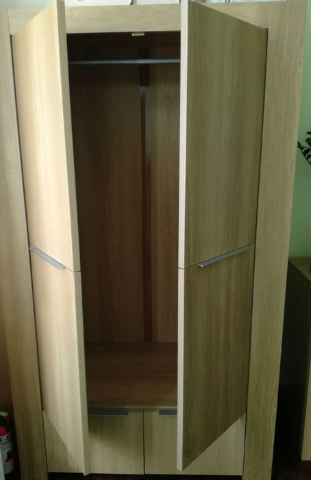 Szafa, szer. 110 cm, wys. 190 cm, kolor: dąb dziki