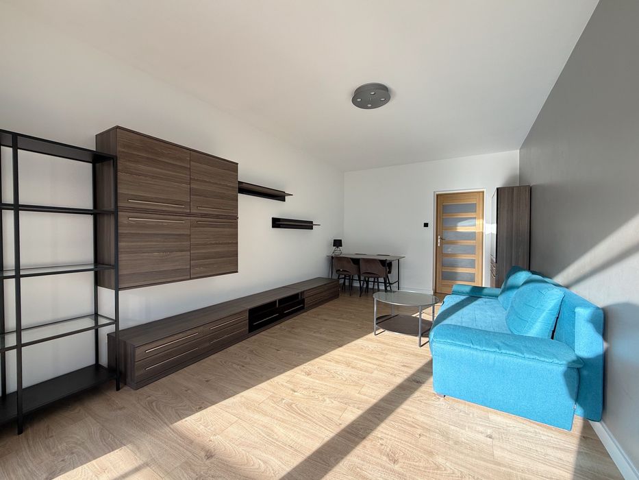 Przestronne zwierzolubne mieszkanie z dużym balkonem, Inflancka 20