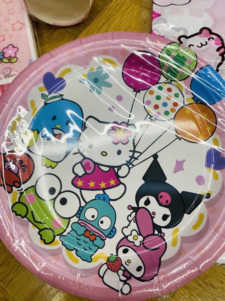 Zestaw naczyń dekoracje urodzinowe Hello Kitty