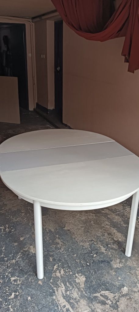 Stół okrągły rozkładany