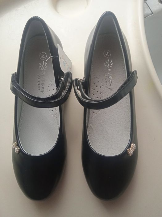 Туфельки на девочку 35 размер