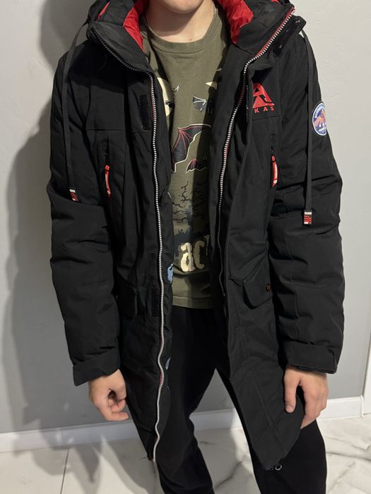 Куртка зимова на хлопця