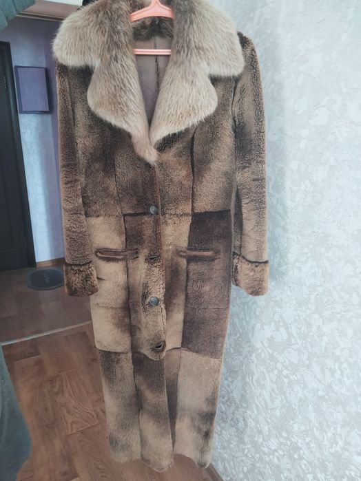 Продам двухсторонняя шубка-дубленка из мутона