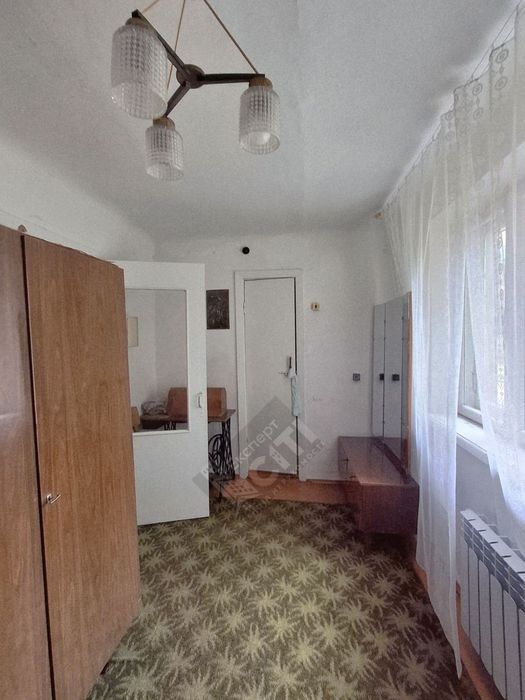 Продам 2-х кіімнатну квартиру + гараж  17 Квартал.