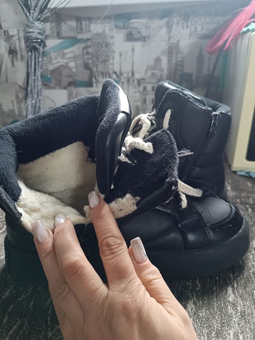 Сапожки для дівчинки