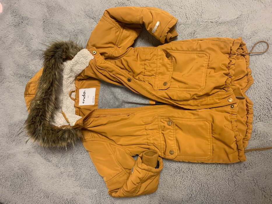 Kurtka zimowa rozm 122 cm