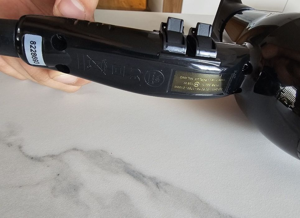 Nowa suszarka do włosów parlux