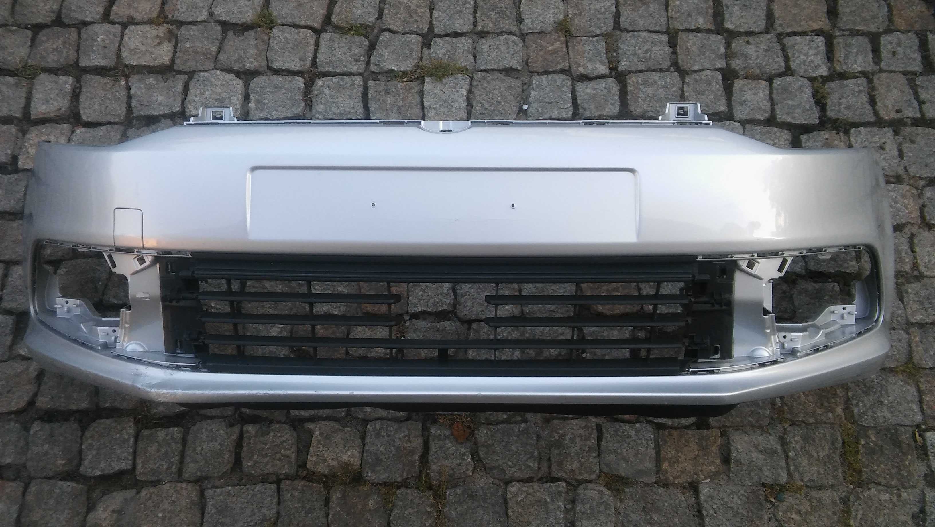 VW Polo 6C0,od 14r,zderzak przód+kratka radar+hokej,SREBRNY=LA7W,orygi