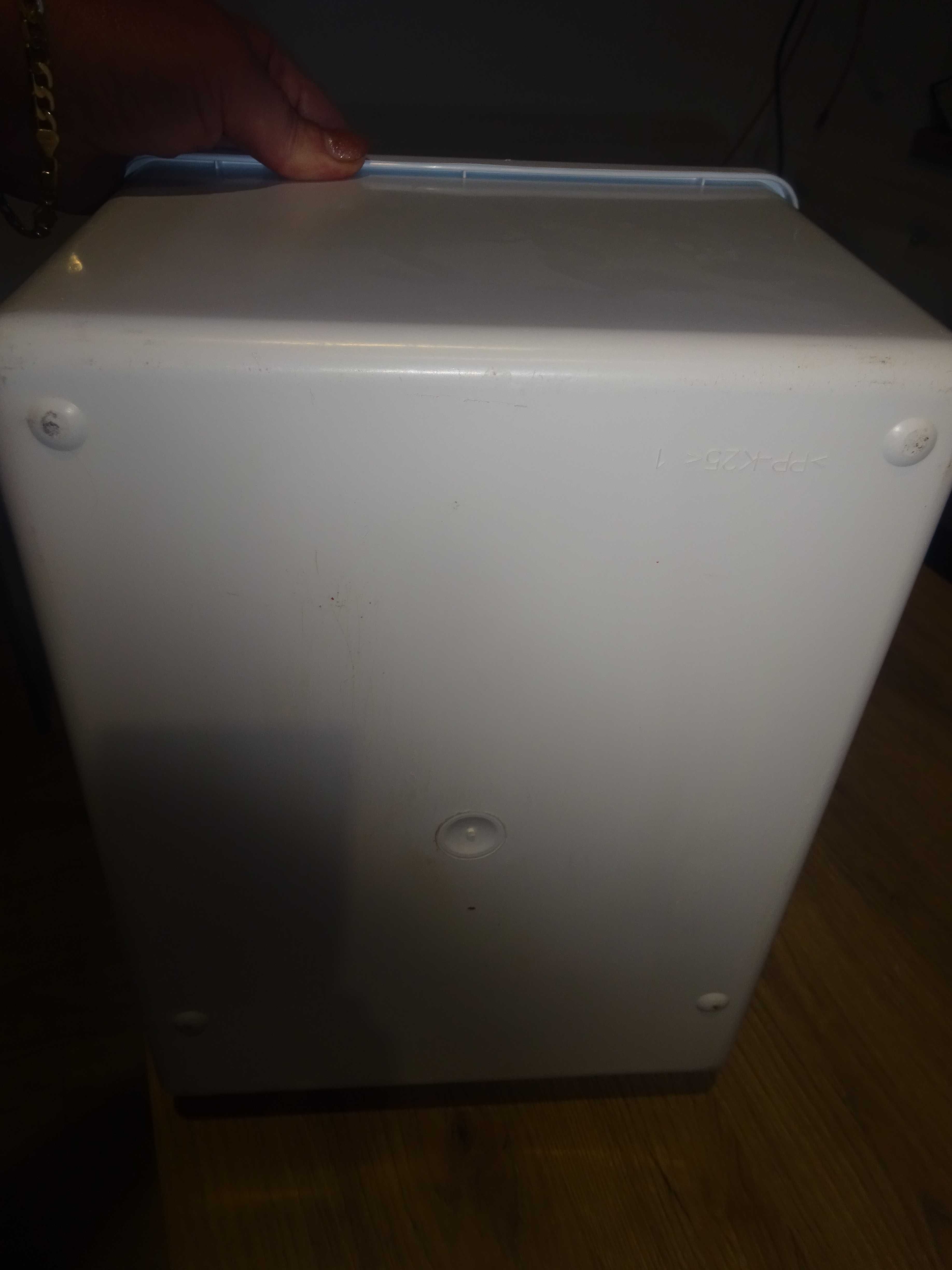 lodówka INDESIT części do lodówki szuflada model IN CB 310 AI