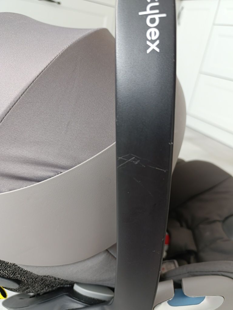 Cybex Cloud Z i-Size +baza 360°