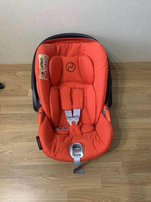 Стан нового Автокрісло Cybex cloud Z i-size червоне Сайбекс