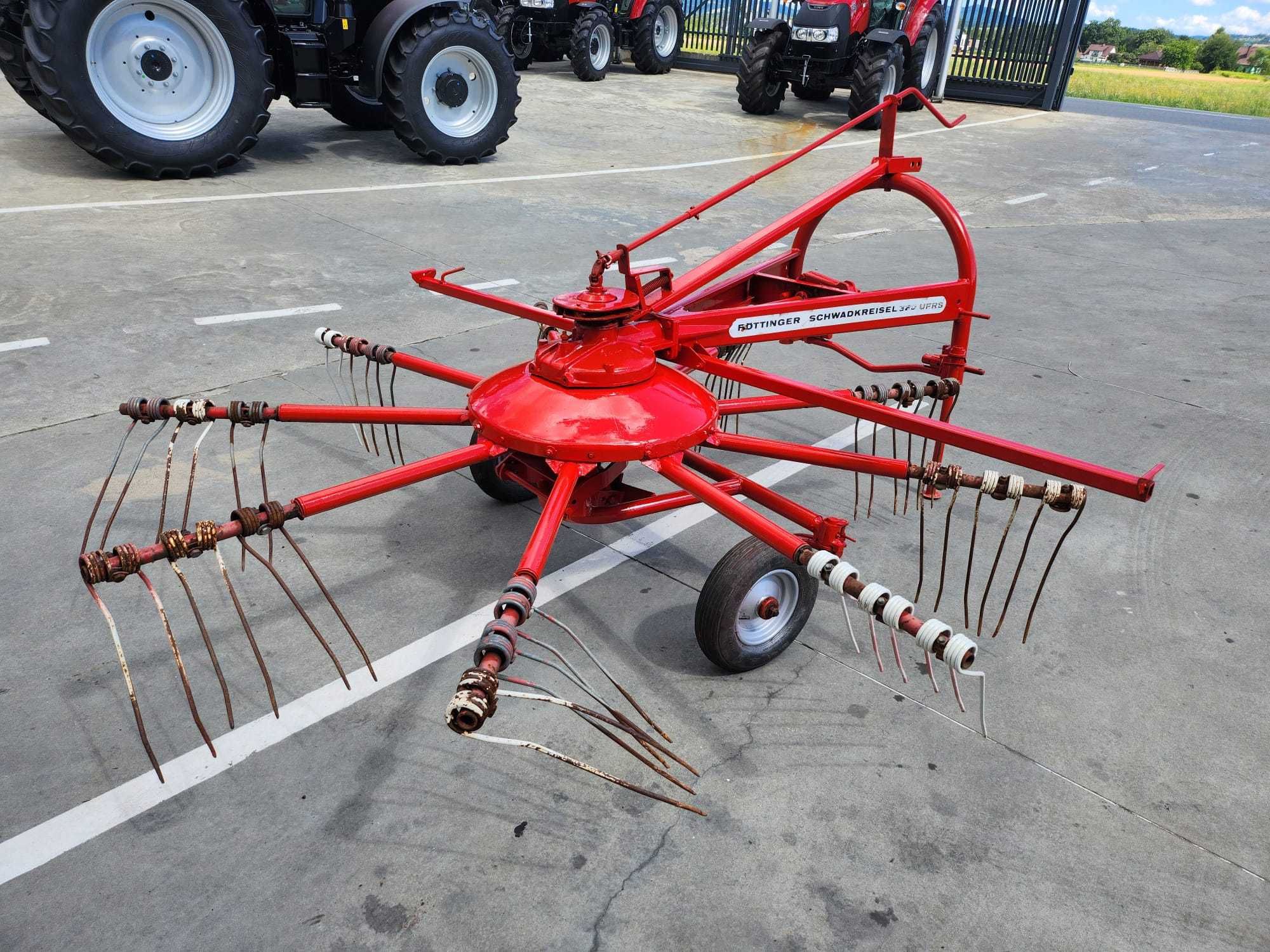 Zgrabiarka Karuzelowa Pottinger 3,2 m