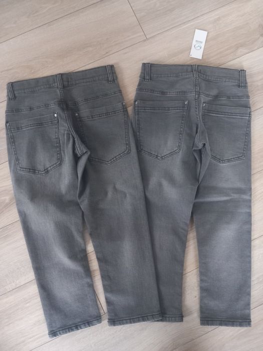 Jeansy chłopięce bliźniaki 122/128 NOWE