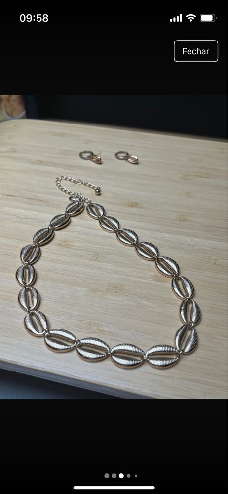 Conjunto colar e brincos com beijinhos dourados