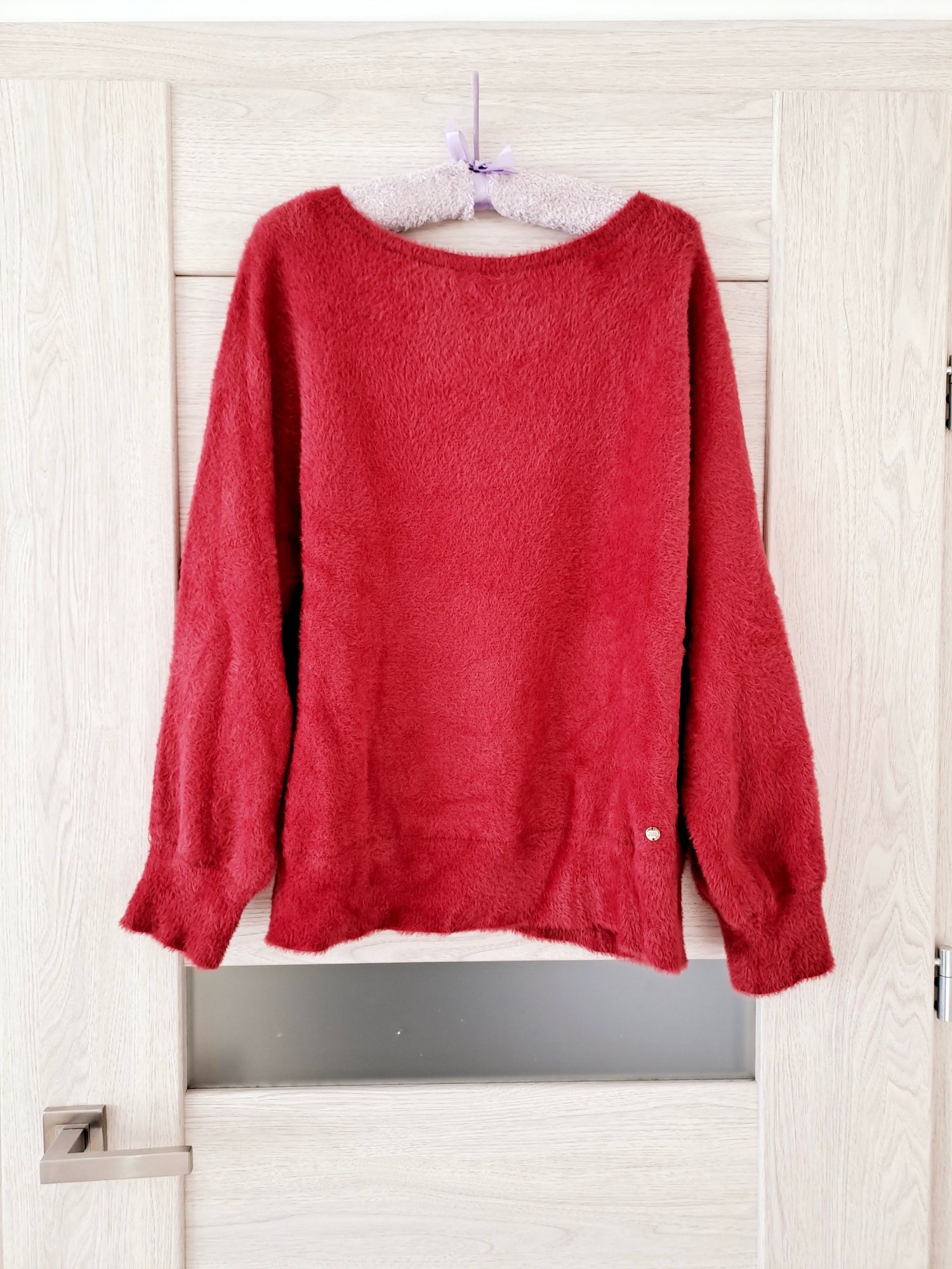 Włochaty sweter damski Xl