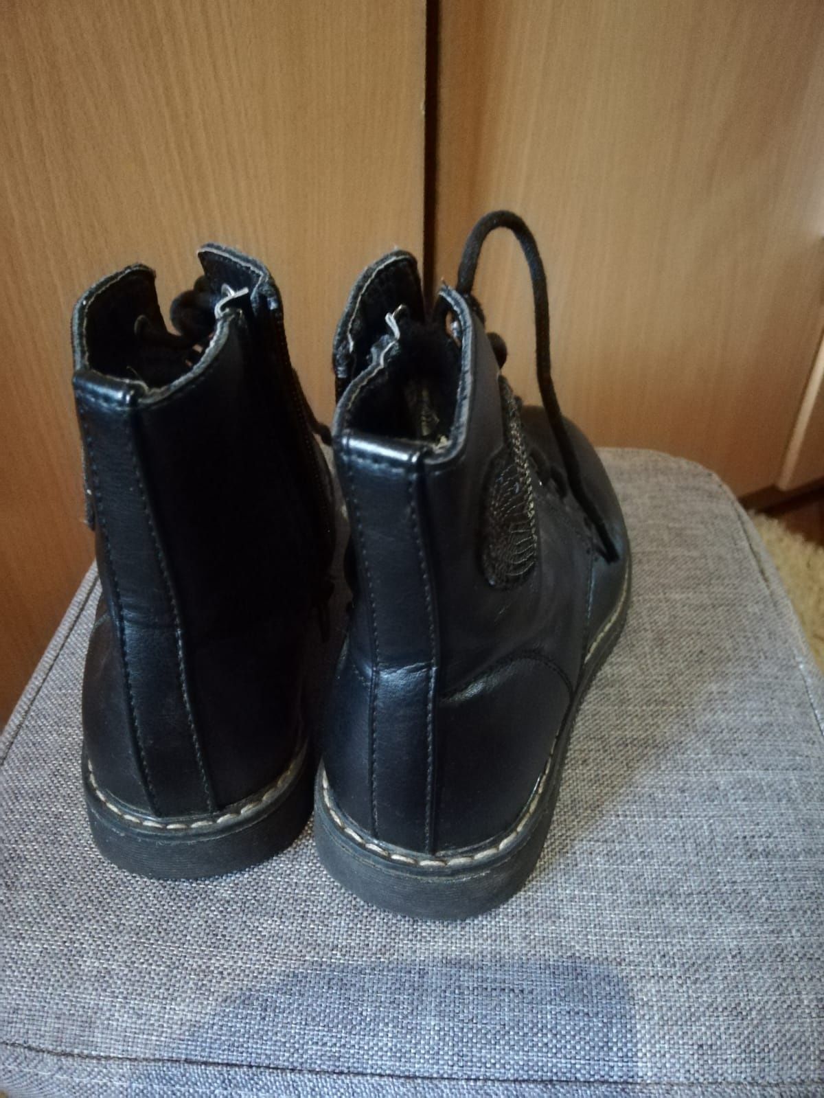Buty czarne rozmiar 31