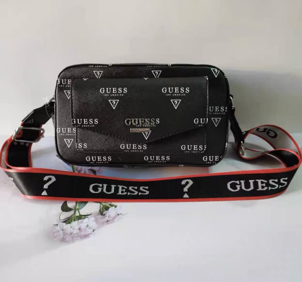 Молодіжна жіноча сумочка guess