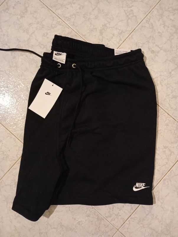 Calções curtos nike
