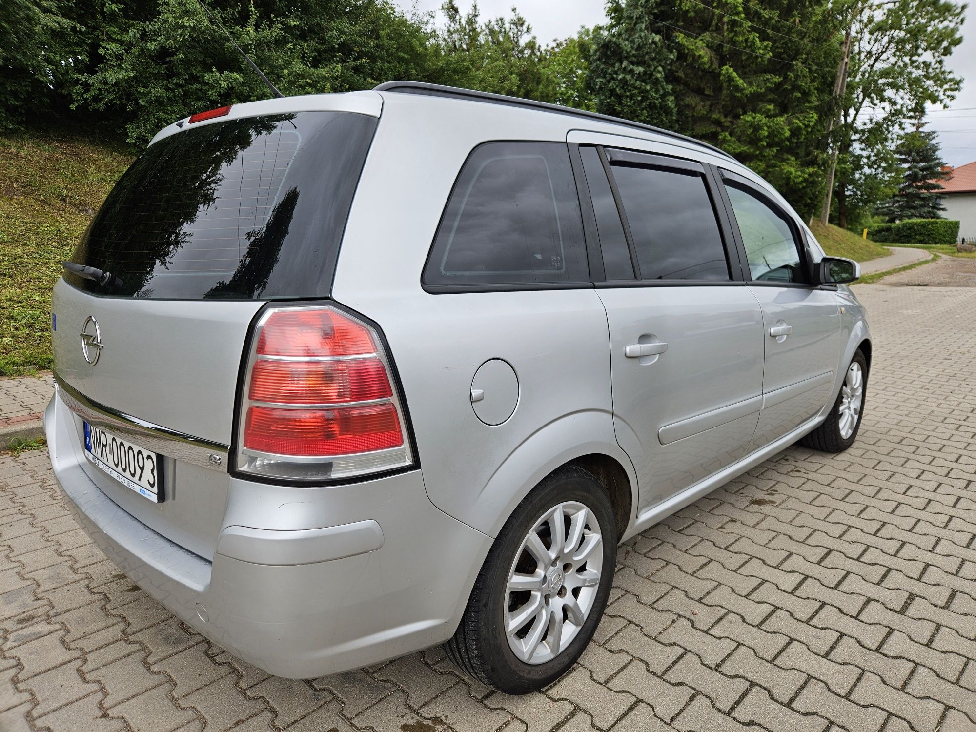 Opel Zafira 1.8 benz.+gaz, 2007r. 7 osobowy, ekonomiczny